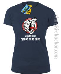 Wiela mom czekoć na te piwo koszulka damska z nadrukiem - navy blue